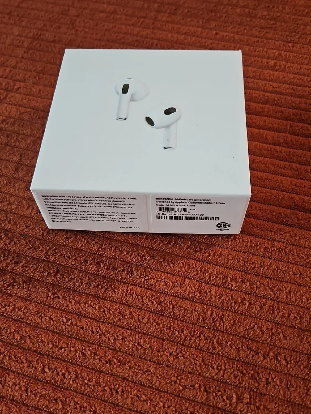 Apple AirPods Pro Wireless Earbuds in White